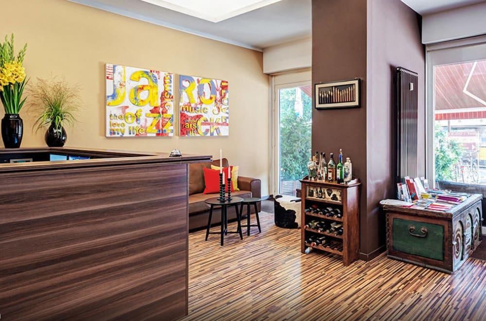 Arktur City Hotel Berlim Exterior foto